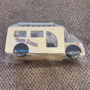 Hearth and Hand Farm School bus 🤍